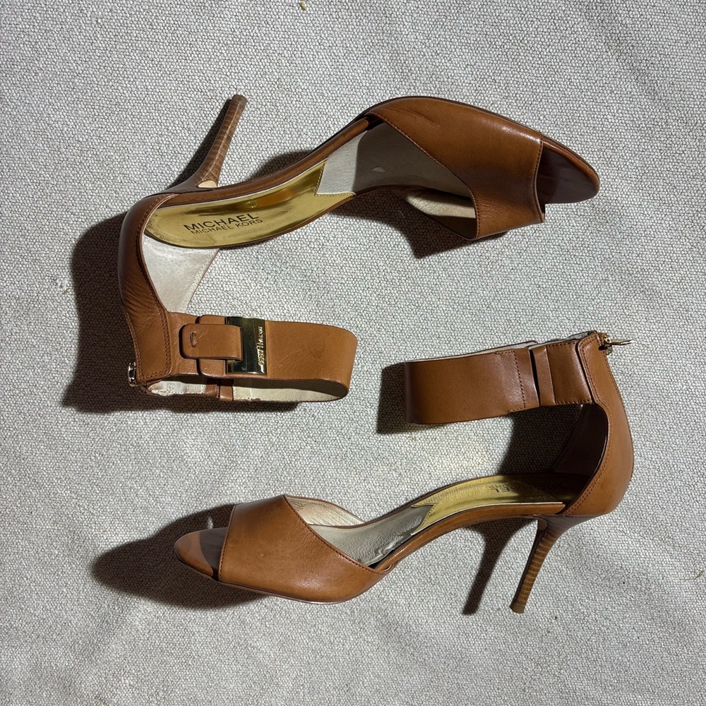 Michael Kors Guiliana Leather Open Toe Pumps Ankle Strap Gold Sandals